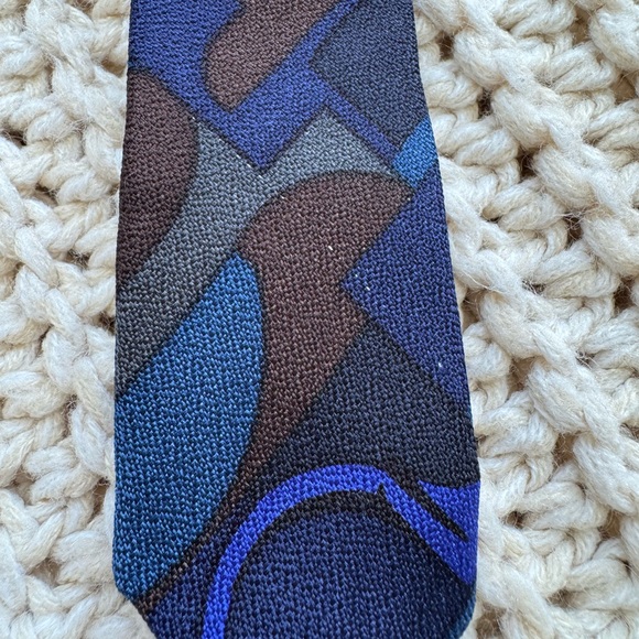 VINTAGE GUCCI Men’s Silk Neck Tie Made In Italy Abstract -58” - Picture 2 of 10